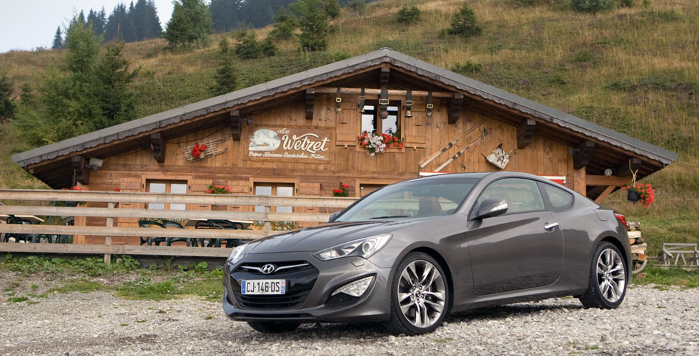 hyundai_genesis_coupe_05