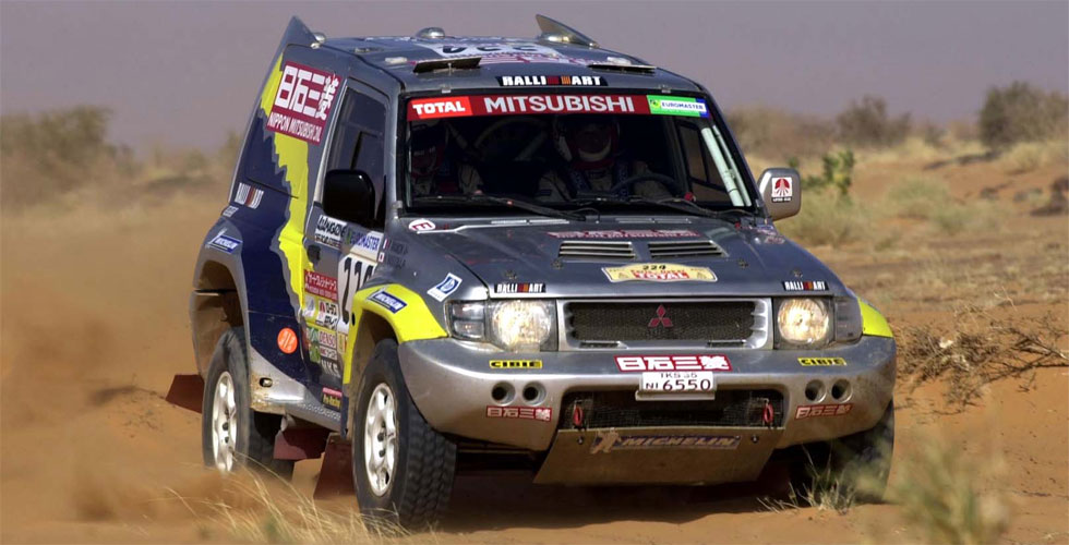 Mitsubishi-Pajero-Masuoka-Dakar