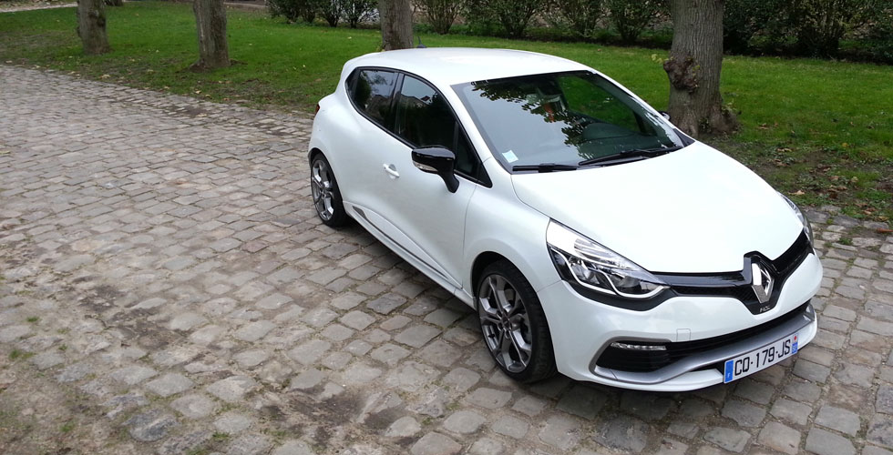 Renault_Clio_RS200EDC_avant-02