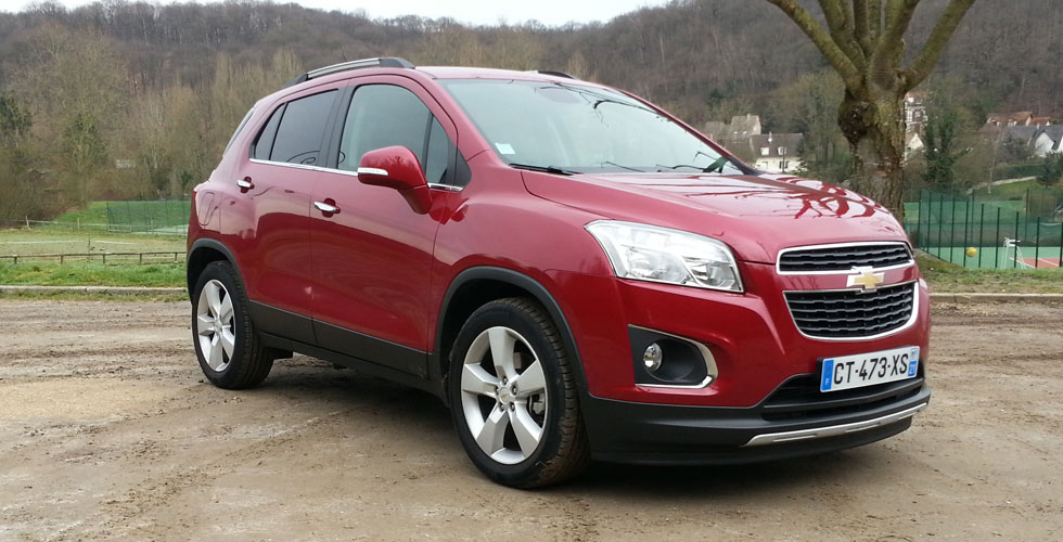 chevrolet-trax-rouge