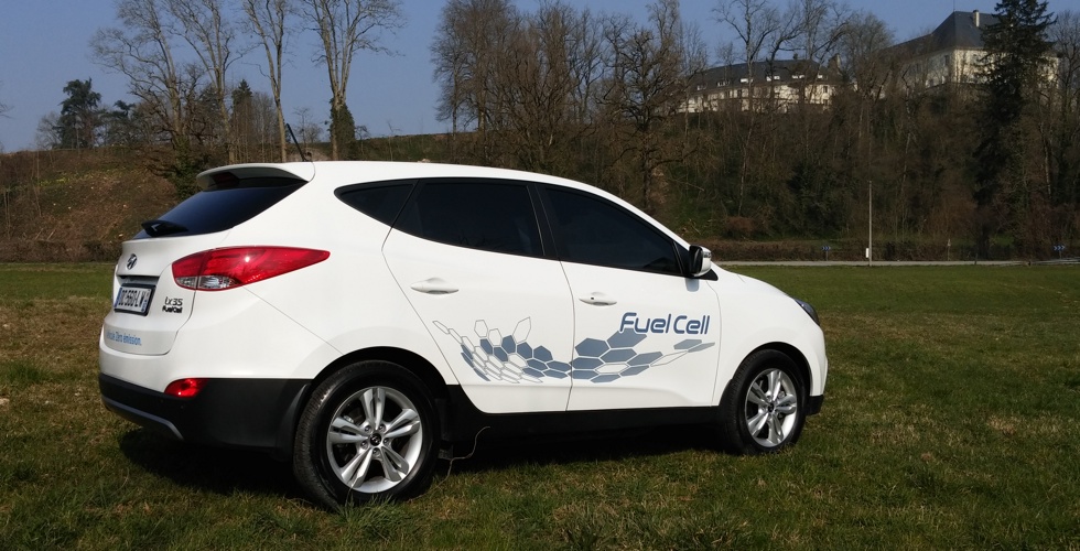 hyundai-ix35-fuel-cell-h2o