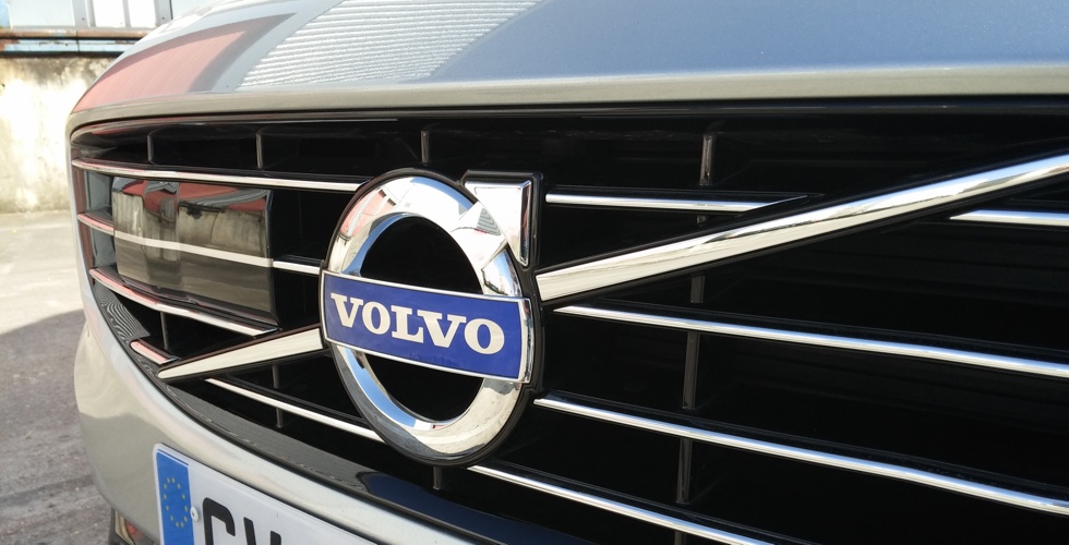 volvo-v60-plug-in-hybrid-logo