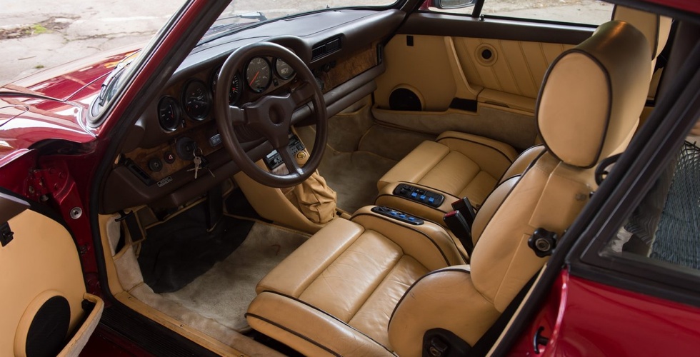 porsche-935-turbo-interieur