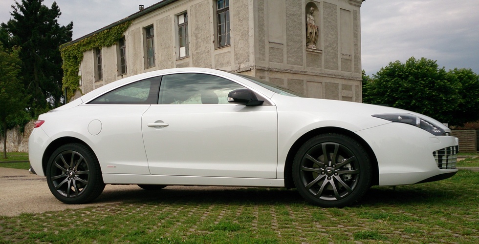 renault-laguna-coupe-ligne