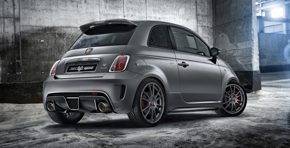 abarth-695-biposto-arriere