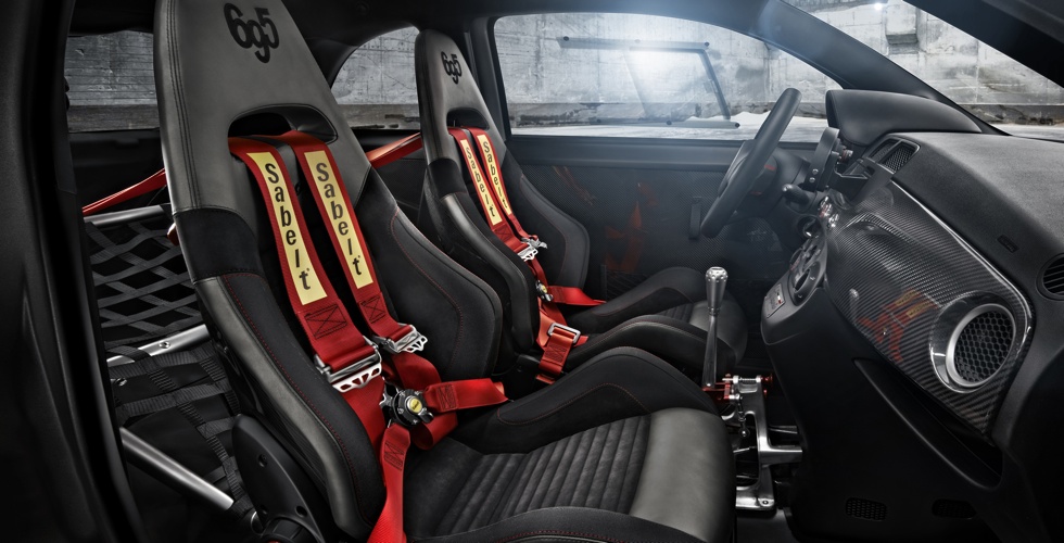 abarth-695-biposto-interieur