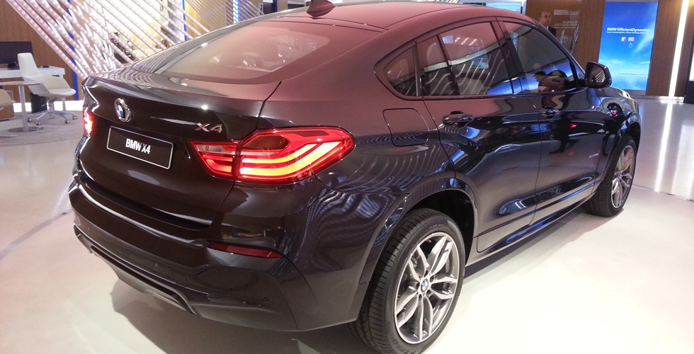 bmw-x4-arriere