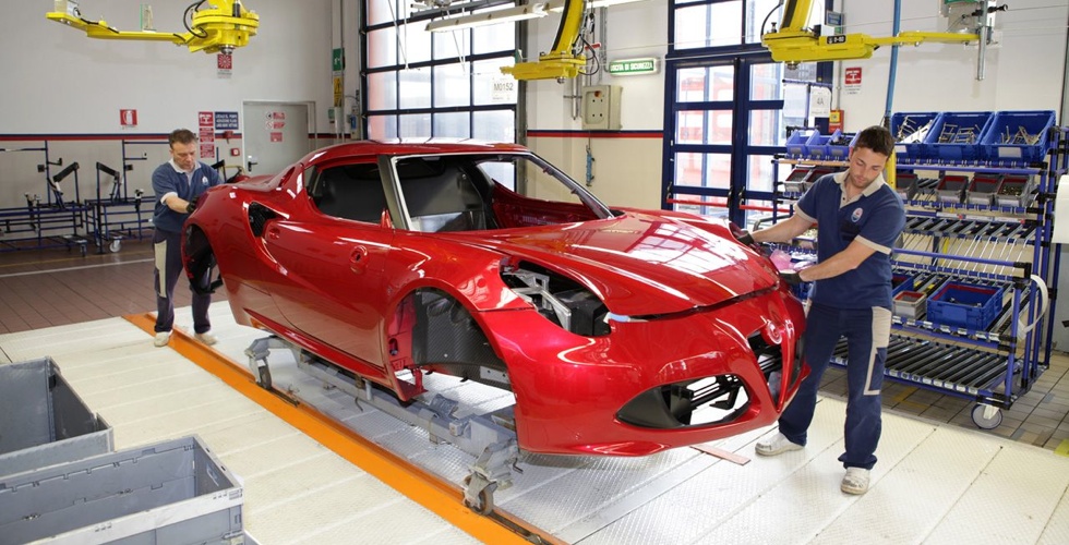 alfa-romeo-4c-assemblage2