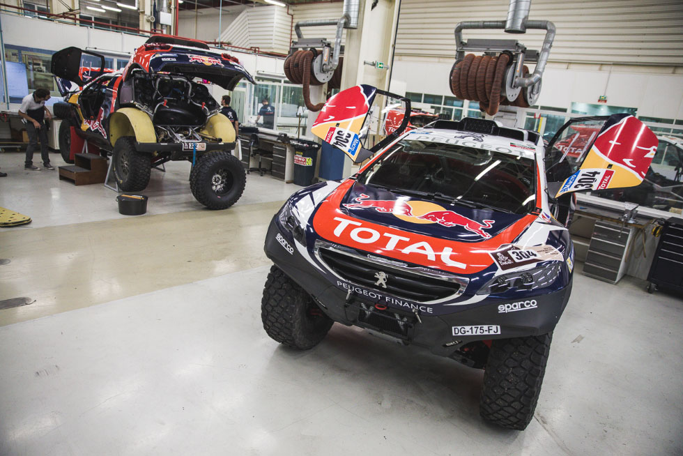 peugeot-2008-dkr-03