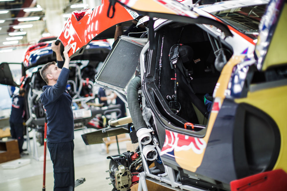 peugeot-2008-dkr-05