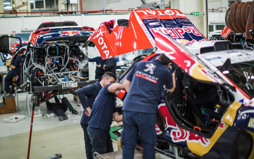 peugeot-2008-dkr-11