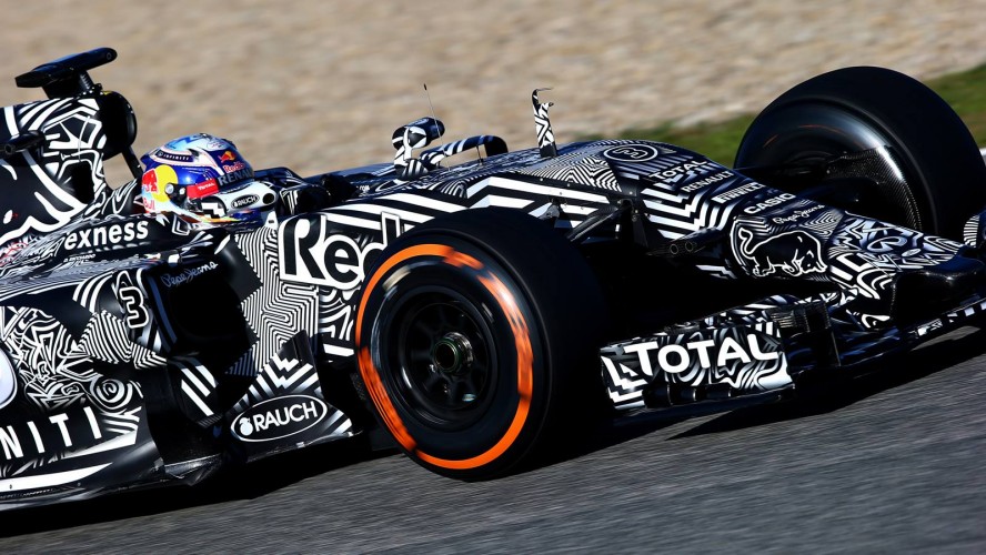 Red-Bull-Racing-RB11-2015-F1_header_01