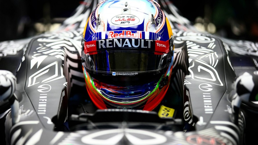 Red-Bull-Racing-RB11-2015-F1_header_02