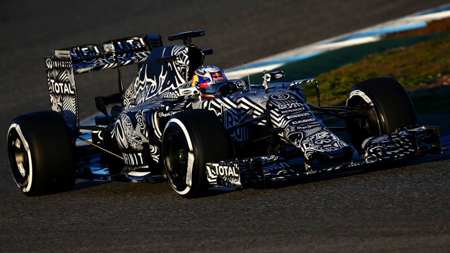 Red-Bull-Racing-RB11-2015-F1_header_06