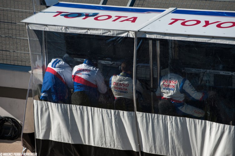 Toyota TS015 Hybrid FIA WEC Le Mans