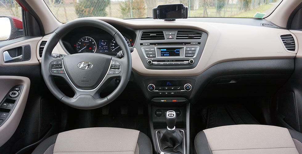 hyundai-i20-interieur