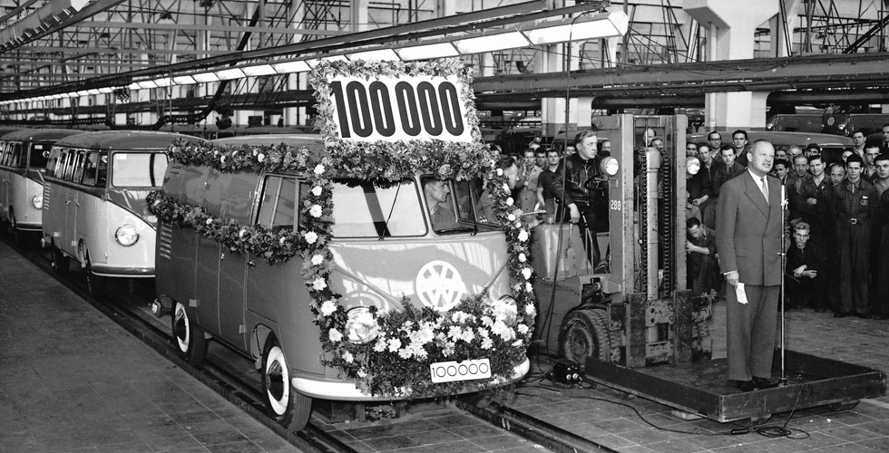 volkswagen-combi-wolfsburg-100000