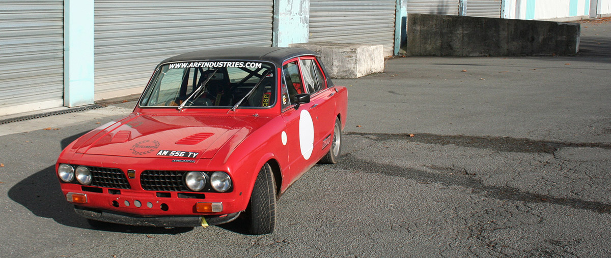 Essai course : Triumph Dolomite Sprint, sportive de luxe made in UK