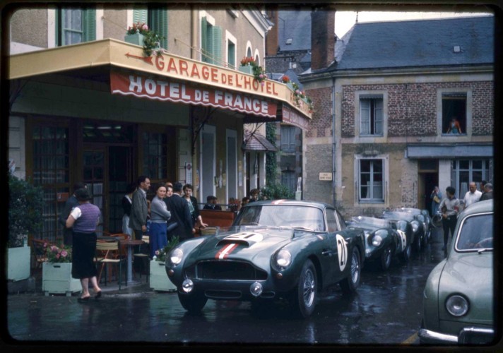 Le Mans - Aston Martin Hôtel de France La Chartre-sur-le-Loir - 09