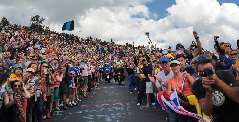 peugeot retour cyclisme public tour de france header