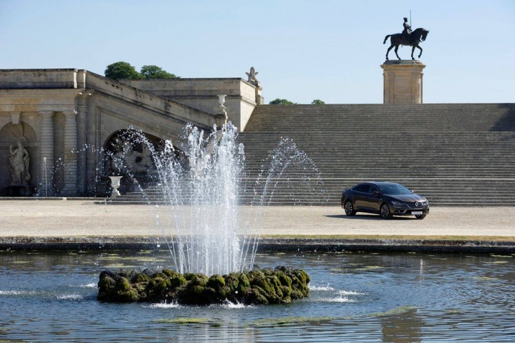 renault talisman chantilly reveal 03