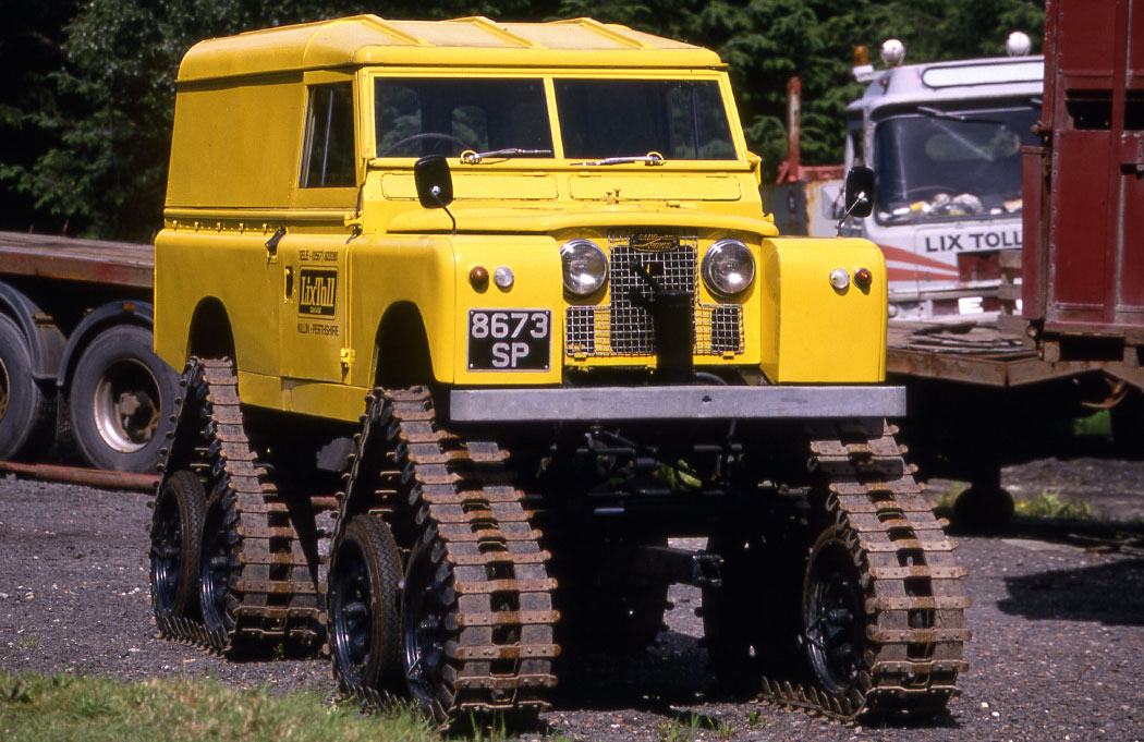 land-rover-1966