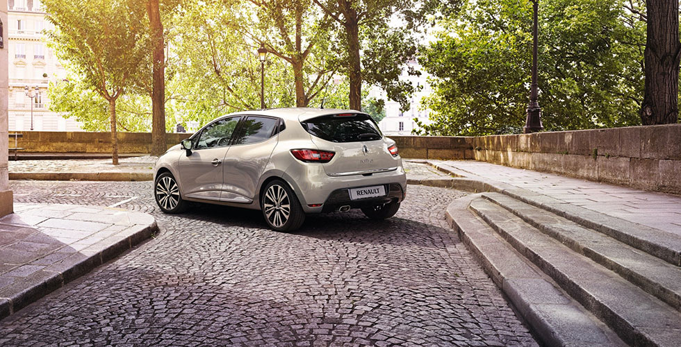 renault-clio-initiale-paris-arriere