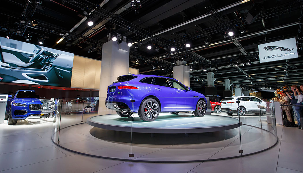 iaa2015-jaguar-fpace