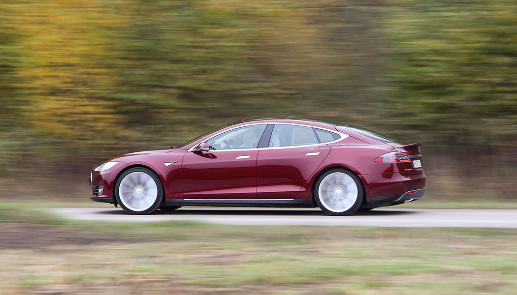 Tesla accélère sur l’autonomie
