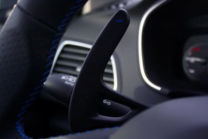 Renault Megane GT 2016 - Photo intérieur, palette au volant boîte automatique EDC7