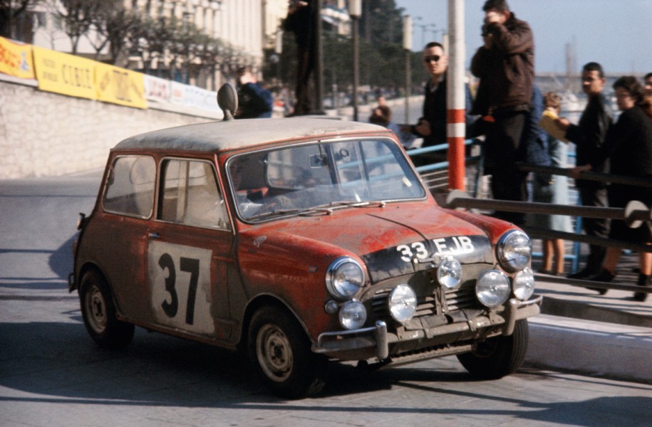 Paddy Hopkirk in the Mini Cooper at the Rallye Monte Carlo 1964