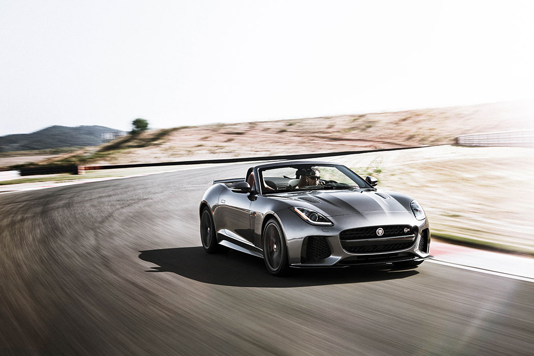 Essai Jaguar F-Type SVR Cabriolet : plus plus plus