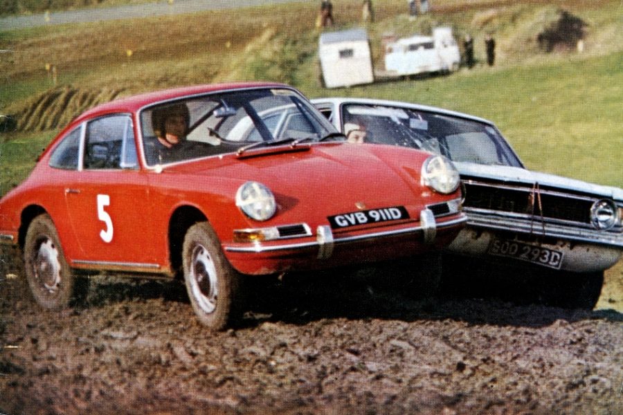 Vic Elford, premier vainqueur de l'histoire du rallycross. C'était à Lydden-Hill, en 1967, sur Porsche. 