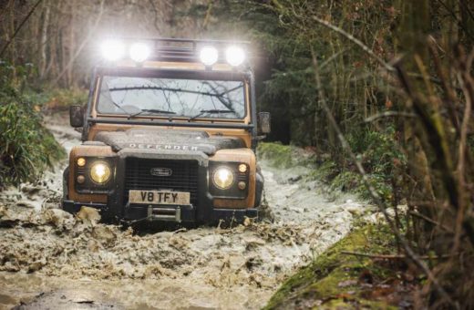 Continuation aussi pour le Land Rover Defender Works V8 Trophy