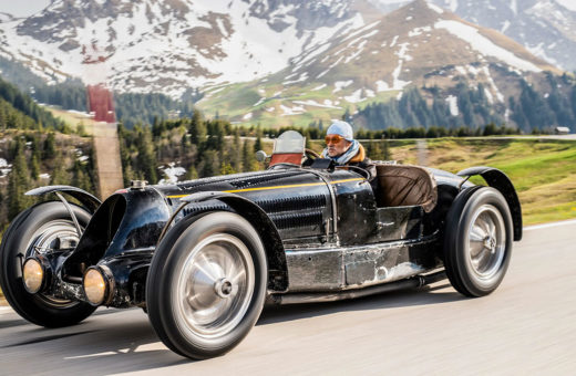 La Bugatti Type 59 Sports arbore les marques de ses anciennes batailles de Grand Prix