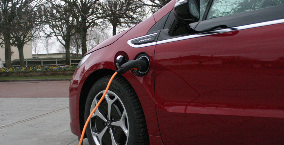 Opel-Ampera-07