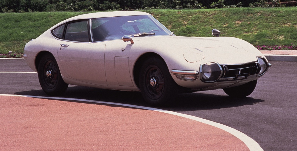 Commissaire-priseur : Toyota 2000 GT