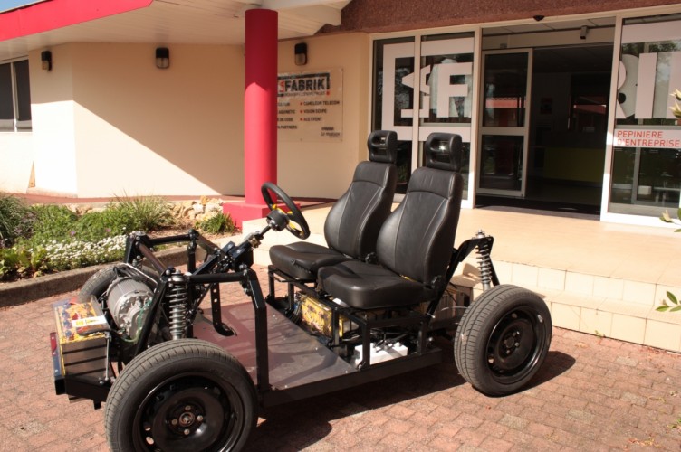 automobile electrique open source Ampool 05 AUTOcult.fr