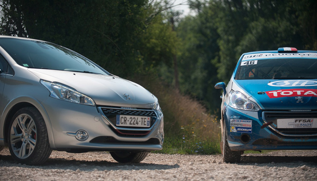 Peugeot 208 GTI vs Peugeot 208 R2 : jumelles de caractères