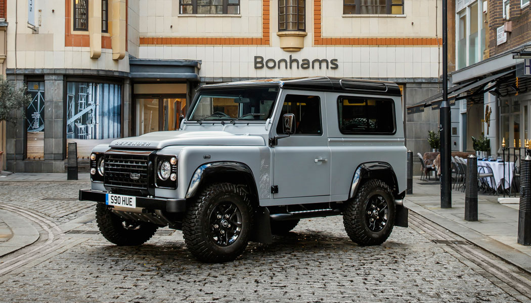 Le 2 000 000e Defender exposé