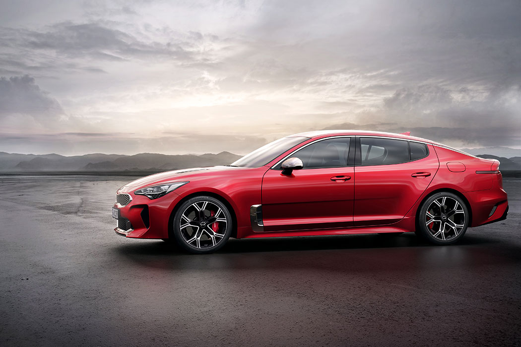 Contact : Kia Stinger