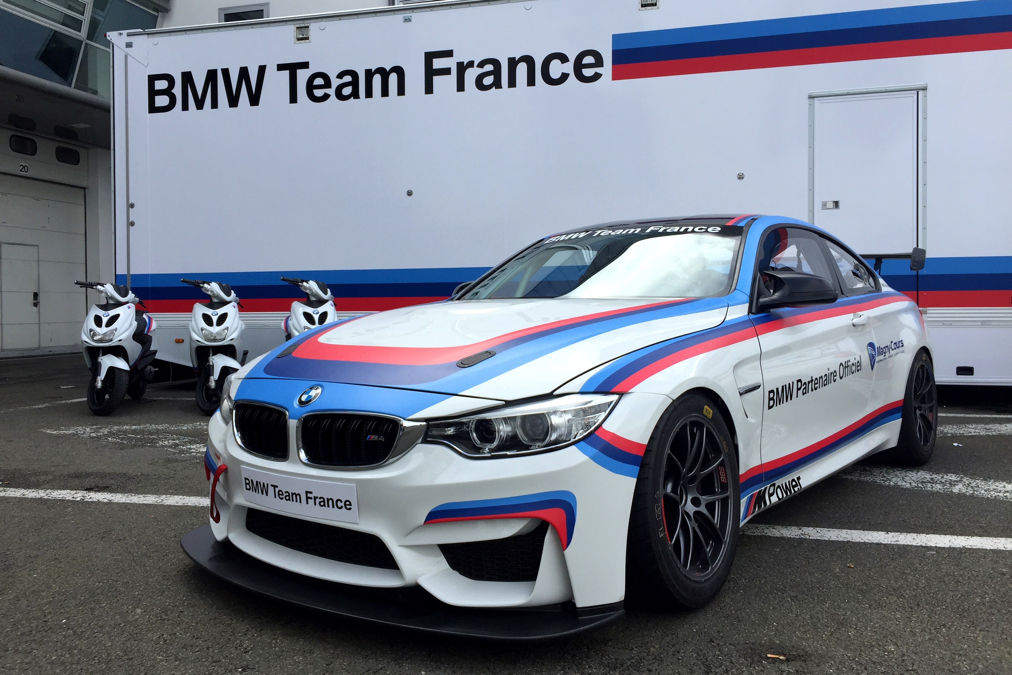 BMW M4 GT4 : BMW France s’engage