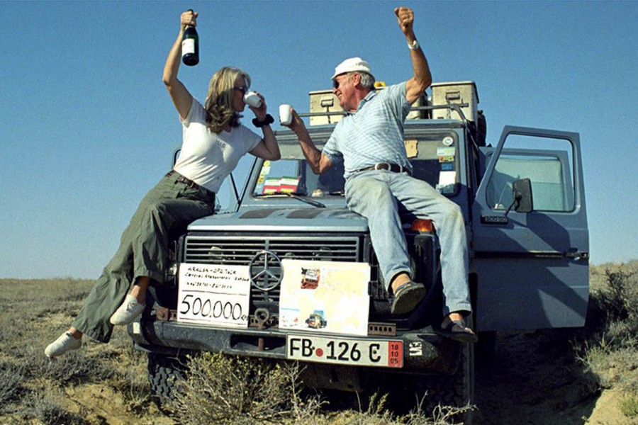 Gunther Holtorf tour du monde roadtrip 23 ans mercedes 300 gd mercedes classe g _ 5