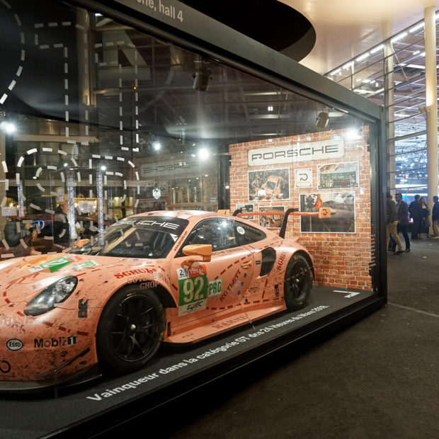 Mondial de Paris 2018 : la Porsche 911 RSR Pink Pig dans la boîte