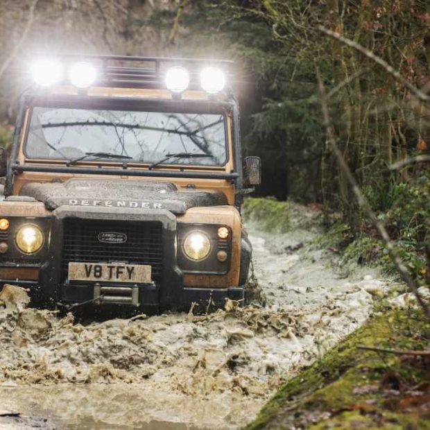 Continuation aussi pour le Land Rover Defender Works V8 Trophy