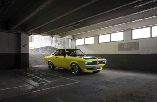 L’Opel Manta GSe ElektroMOD élue Concept Car de l’année 2021 par le jury des Automobile Awards