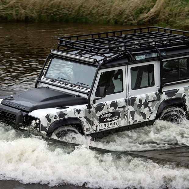 Photo : Land Rover Classic Defender Works V8 Trophy