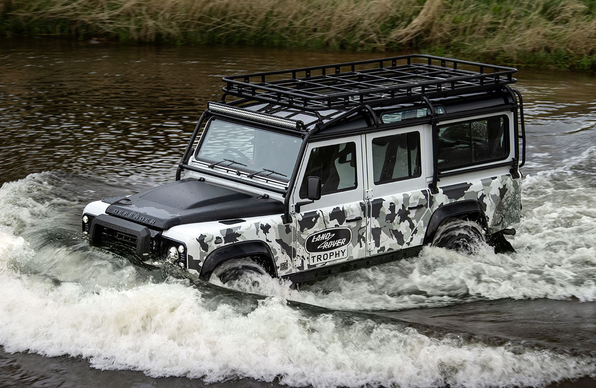 Photo : Land Rover Classic Defender Works V8 Trophy