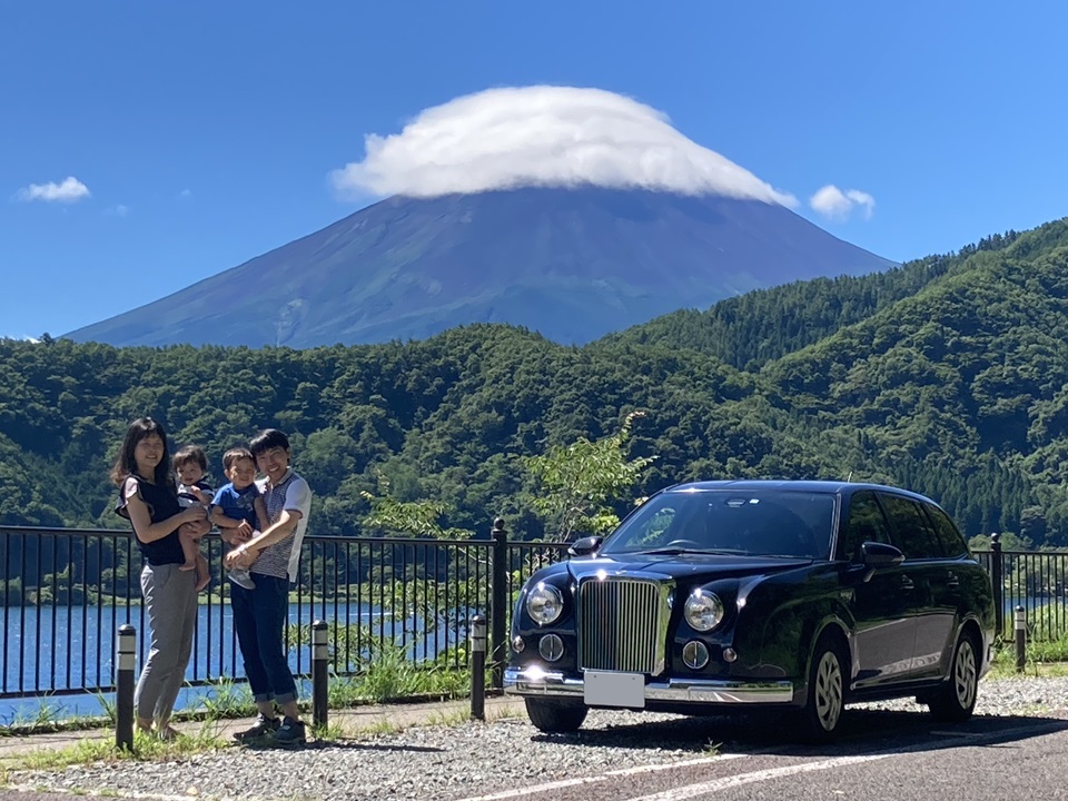 Mitsuoka Ryugi : une Toyota Corolla à la British Touch