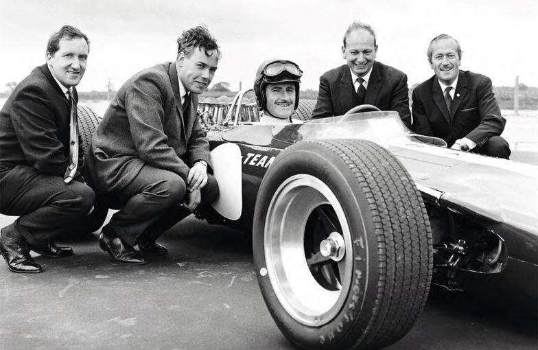 Le chef-d’œuvre de Colin Chapman et Cosworth : La Lotus 49 et le DFV